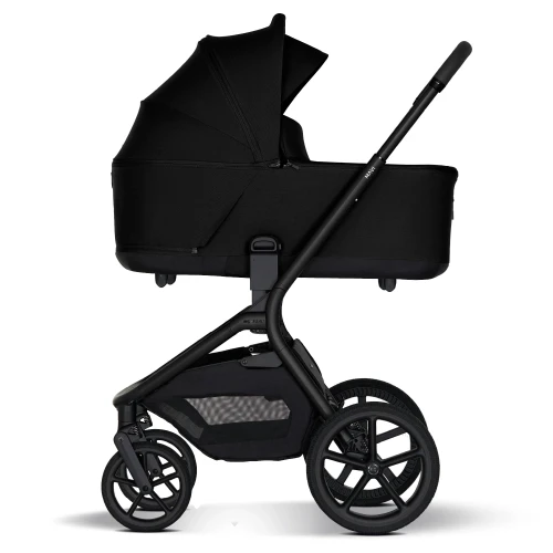 mavi-pure-black2.webp