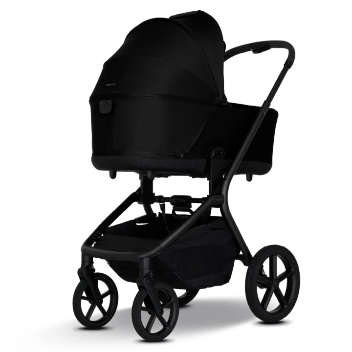 mavi-pure-black4.webp